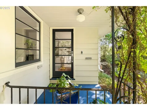 5604 NE 32nd Avenue Portland OR 97211