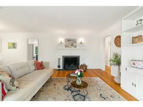 5604 NE 32nd Avenue Portland OR 97211