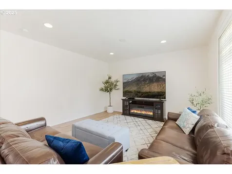 309 NW 150th Way Vancouver WA 98685