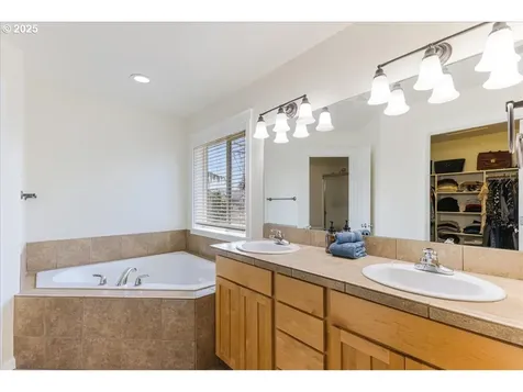 309 NW 150th Way Vancouver WA 98685