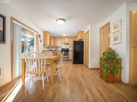 240 NE Dunn Place Mcminnville OR 97128