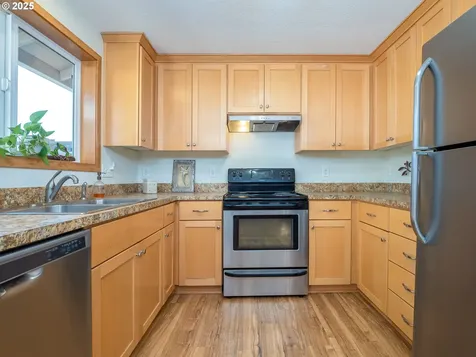 240 NE Dunn Place Mcminnville OR 97128