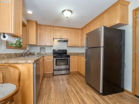 240 NE Dunn Place Mcminnville OR 97128