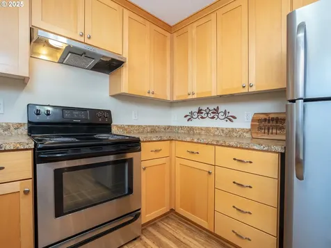 240 NE Dunn Place Mcminnville OR 97128