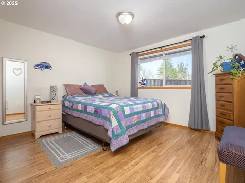240 NE Dunn Place Mcminnville OR 97128