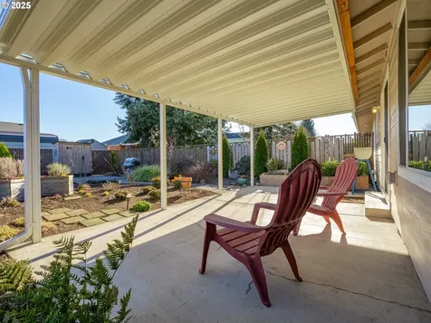 240 NE Dunn Place Mcminnville OR 97128