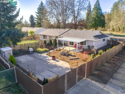 240 NE Dunn Place Mcminnville OR 97128
