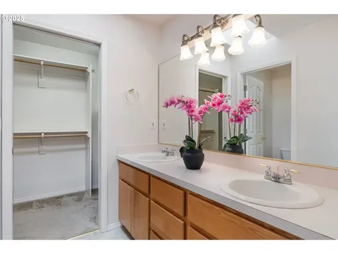 3795 NW Banff Drive Portland OR 97229