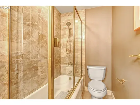 215 Phoenix Way Vancouver WA 98661