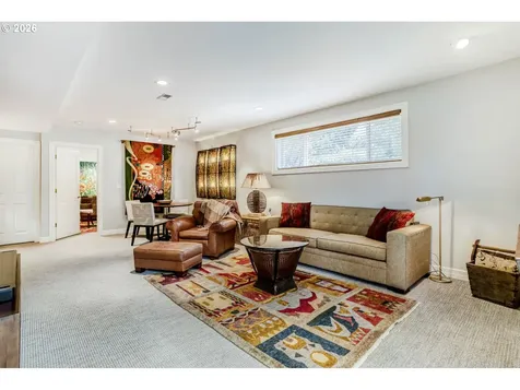 215 Phoenix Way Vancouver WA 98661