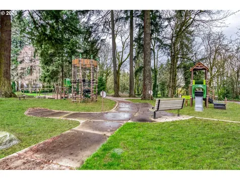 215 Phoenix Way Vancouver WA 98661