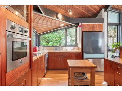 2630 Cresta De Ruta Street Eugene OR 97403