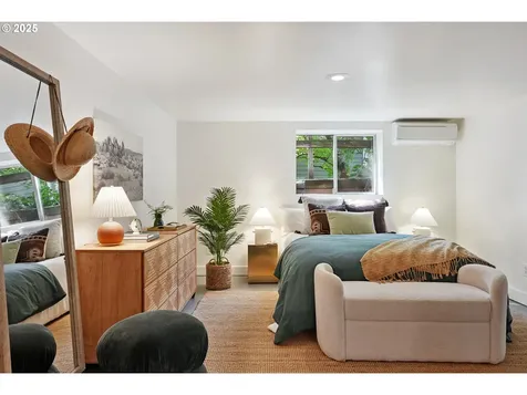 6925 N Philadelphia Avenue Portland OR 97203