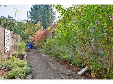 6925 N Philadelphia Avenue Portland OR 97203