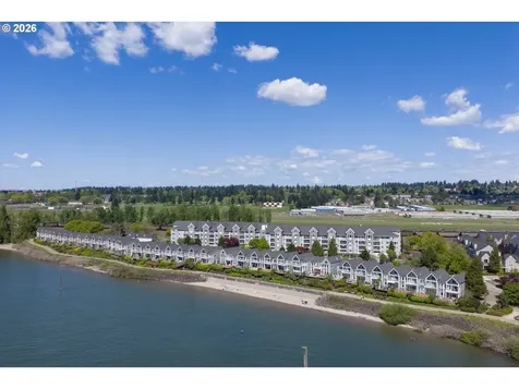 520 SE Columbia River Drive Vancouver WA 98661