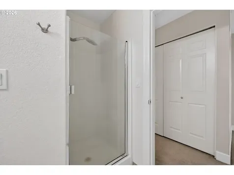 520 SE Columbia River Drive Vancouver WA 98661