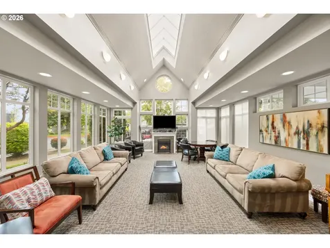 520 SE Columbia River Drive Vancouver WA 98661