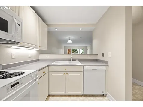 520 SE Columbia River Drive Vancouver WA 98661