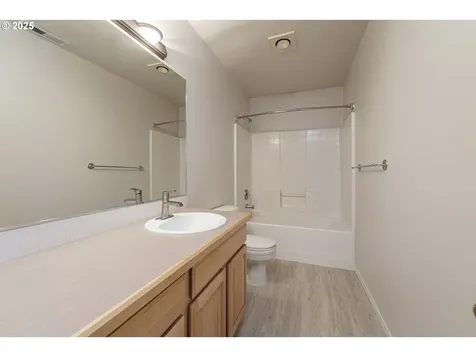 4709 NW 131st Street Vancouver WA 98685