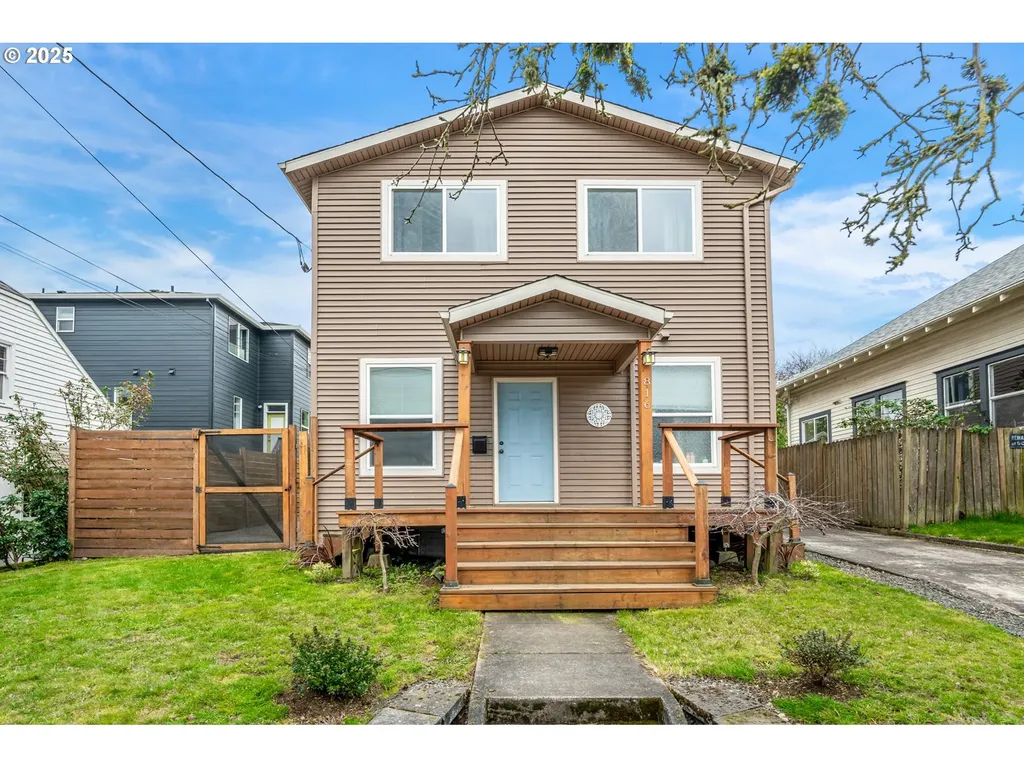 816 N Holland Street Portland OR 97217