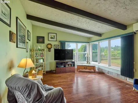 5724 S Anderson Road Aurora OR 97002