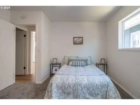 176 SE Hoover Avenue Roseburg OR 97470