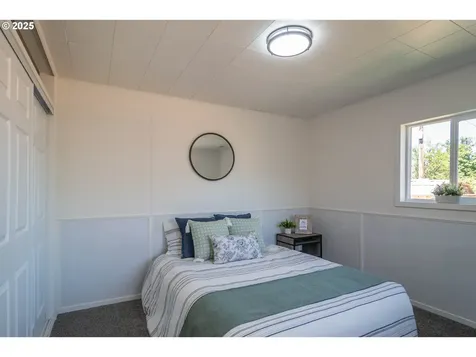 176 SE Hoover Avenue Roseburg OR 97470