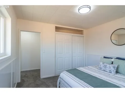 176 SE Hoover Avenue Roseburg OR 97470
