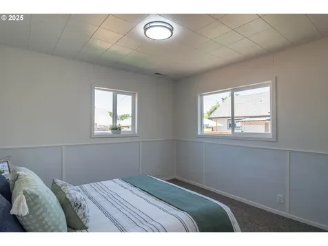176 SE Hoover Avenue Roseburg OR 97470