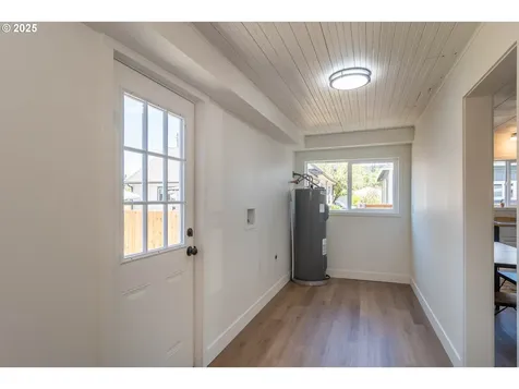 176 SE Hoover Avenue Roseburg OR 97470