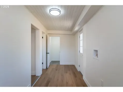 176 SE Hoover Avenue Roseburg OR 97470