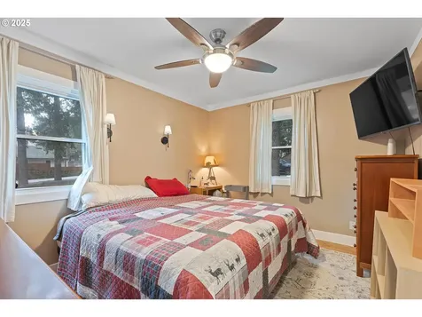 12425 SE Harold Street Portland OR 97236