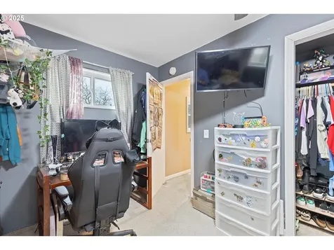 12425 SE Harold Street Portland OR 97236