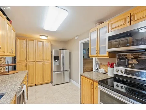 12425 SE Harold Street Portland OR 97236