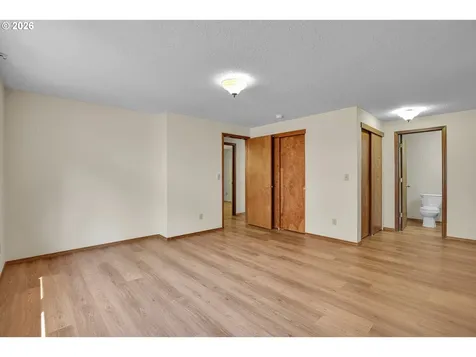 9703 SW 51st Avenue Portland OR 97219