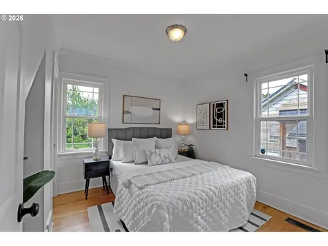 5630 SE Francis Street Portland OR 97206