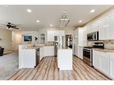 382 Naismith Boulevard Eugene OR 97404
