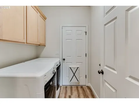 382 Naismith Boulevard Eugene OR 97404