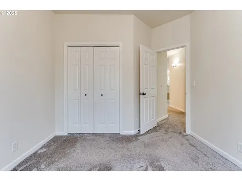 382 Naismith Boulevard Eugene OR 97404