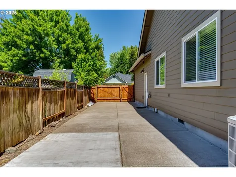 382 Naismith Boulevard Eugene OR 97404
