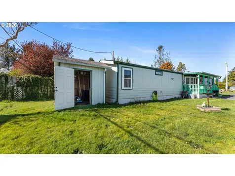 91323 Sandstone Lane Coos Bay OR 97420
