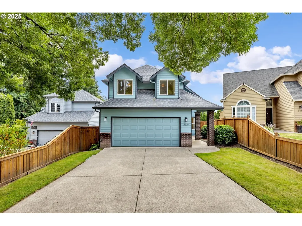 2221 NW 138th Street Vancouver WA 98685