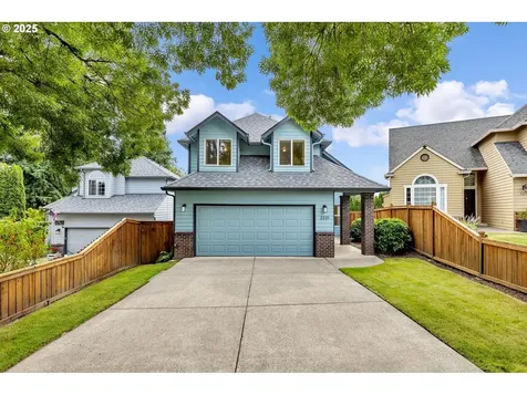 2221 NW 138th Street Vancouver WA 98685