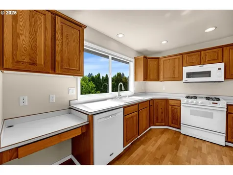 2221 NW 138th Street Vancouver WA 98685