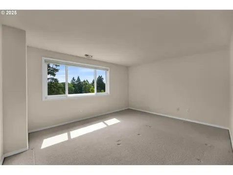 2221 NW 138th Street Vancouver WA 98685