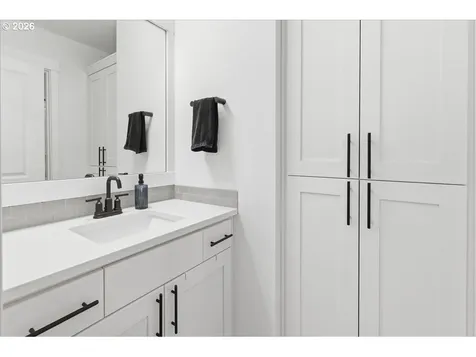 8525 N 1st Street Ridgefield WA 98642