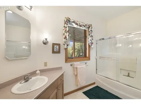 23350 NW Mt Richmond Road Yamhill OR 97148