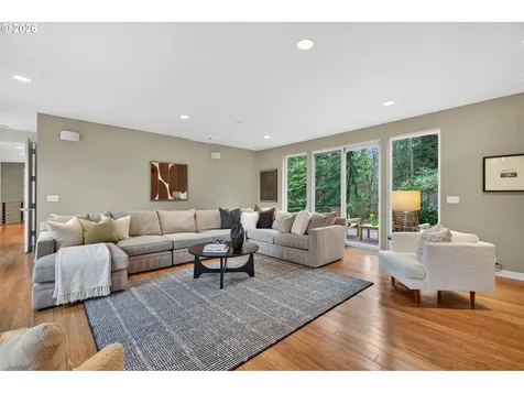 7616 NW Thompson Road Portland OR 97229