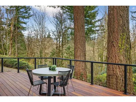 7616 NW Thompson Road Portland OR 97229