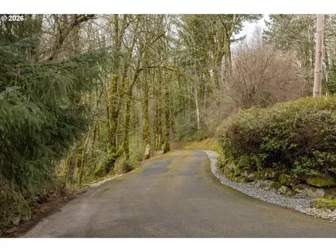7616 NW Thompson Road Portland OR 97229